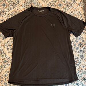 Under Armour Men's Dark Tee